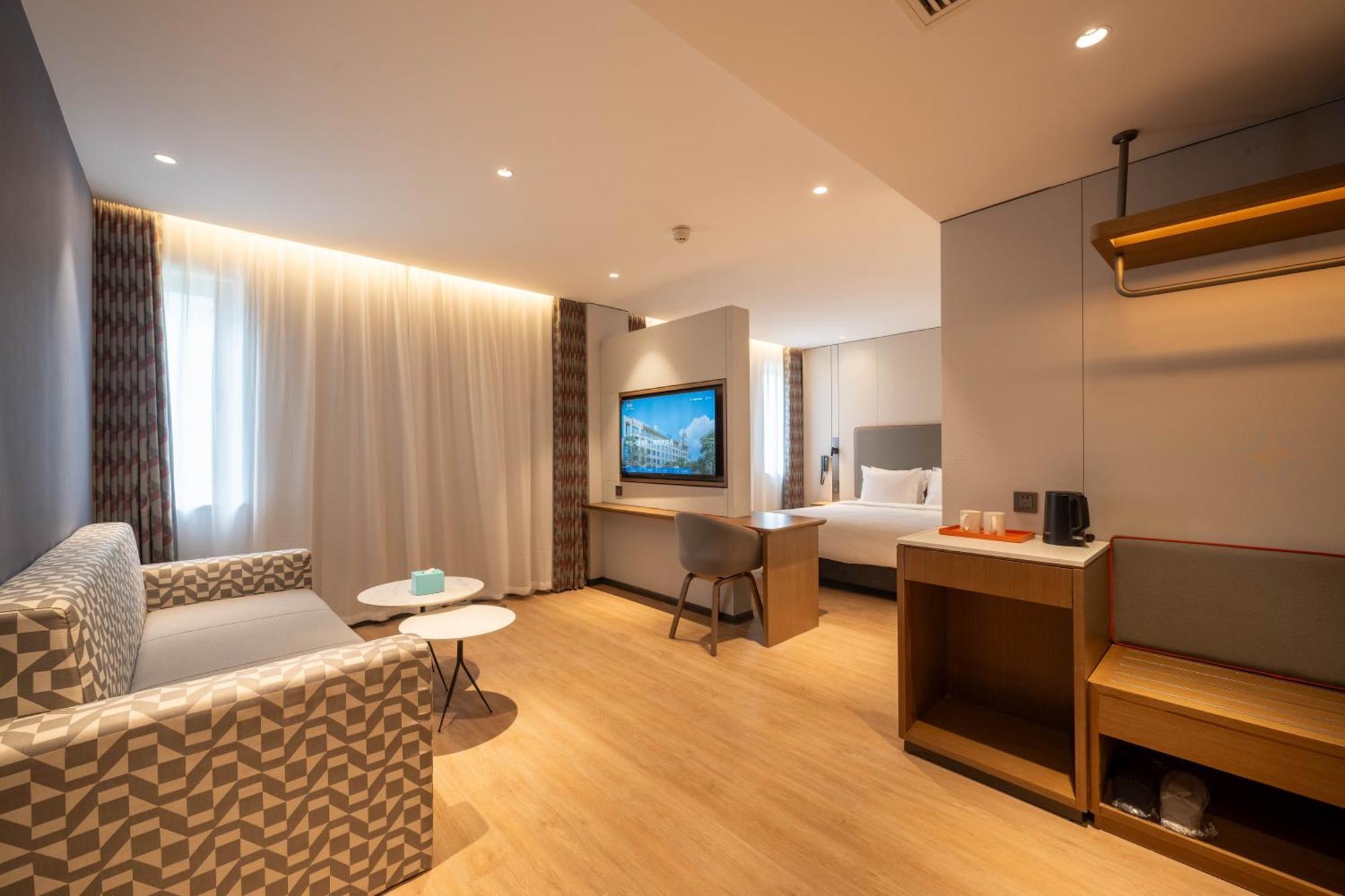Holiday Inn Express Shanghai Pujiang Lianhang Road By Ihg Esterno foto